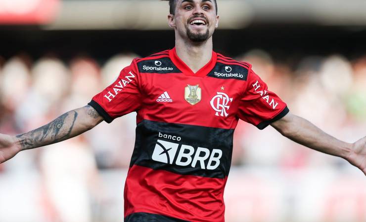 Michael é exaltado após goleada do Flamengo sobre o São Paulo: 'Craque demais'
