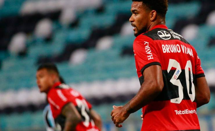 De saída do Flamengo, Bruno Viana pode permanecer no Brasil, diz jornal