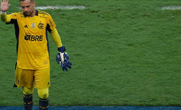 Torcedores do Flamengo perdem paciência e pedem a saída de Diego Alves