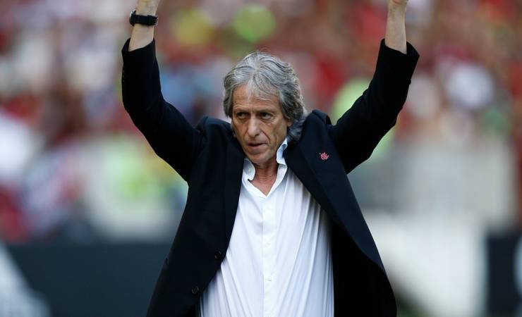 Flamengo acha difícil a contratação de Jorge Jesus ou de Gallardo, mas monitora os dois