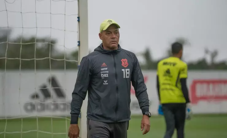 Wagner Miranda, preparador de goleiros do Flamengo, é demitido