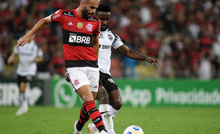 Flamengo oficializa a compra definitiva de Thiago Maia
