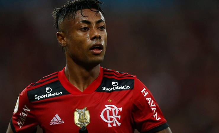 Flamengo informa que Bruno Henrique tem lesão na coxa direita