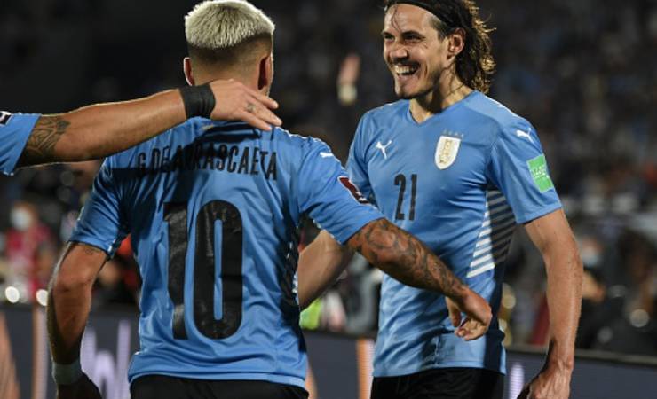 Cavani responde mensagem de Arrascaeta: 'Gracias, Mengão'