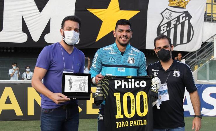 Torcedores do Flamengo fazem campanha pela contratação de João Paulo, do Santos