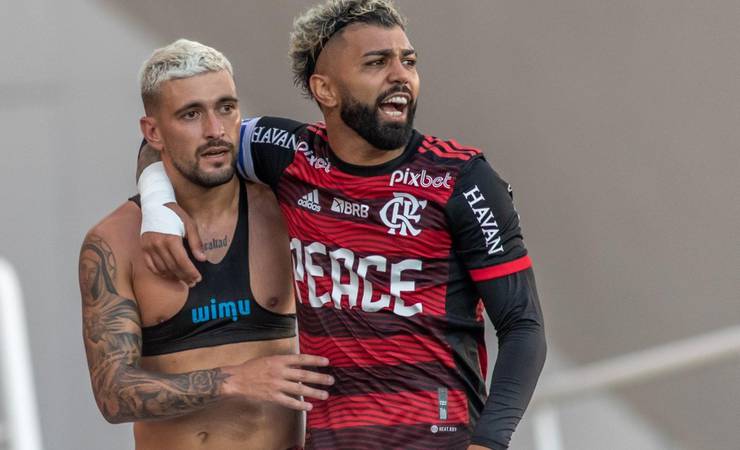 Gabigol provoca Vasco após vitória do Flamengo: 'Segue tudo normal no RJ'
