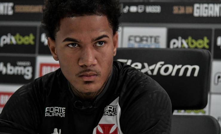 Zé Gabriel reconhece favoritismo do Flamengo, mas lembra: 'Eram favoritos contra o Palmeiras'