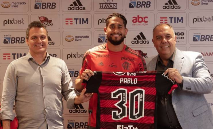 Flamengo informa lesão no joelho do zagueiro Pablo, apresentado na última quinta