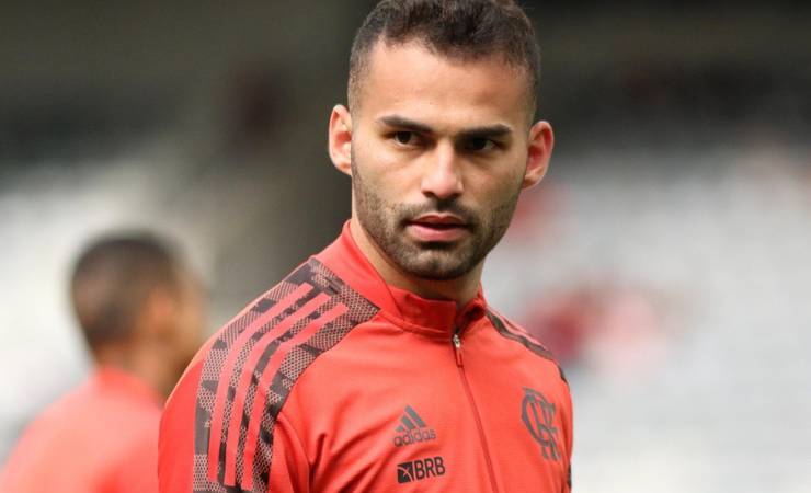 DESFALQUE: Após apresentar dor no corpo e febre, Thiago Maia não é relacionado para confronto diante do Atlético-MG