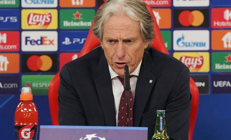 Jorge Jesus revela que quer voltar ao Flamengo e pode esperar até o final do mês