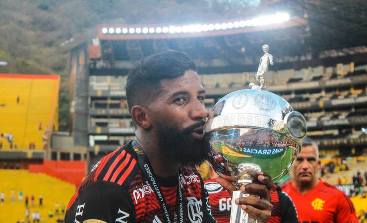 João Gomes e Rodinei completam lista de pré-convocados do Flamengo para a Copa do Mundo