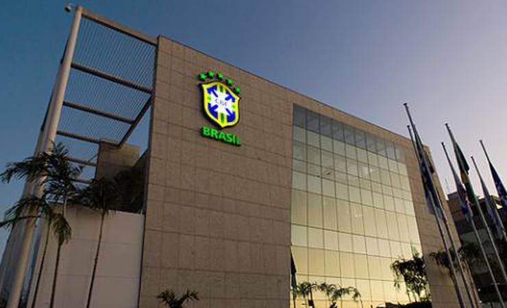 Bloco formado por 23 clubes avisa que não participará de reunião com fundadores de liga, nesta quinta