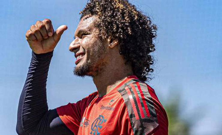 Flamengo recusa oferta do Fenerbahce por Willian Arão