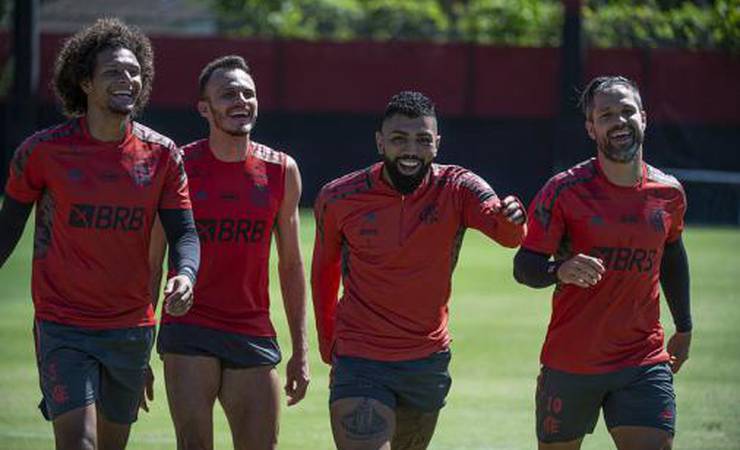 Jogadores do Flamengo se despedem de Renê, reforço do Internacional: 'Referência de profissionalismo'