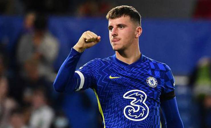 LANCE! Rápido: Chelsea de olho no Palmeiras, Botafogo em campo pelo Carioca e mais venda no Flamengo