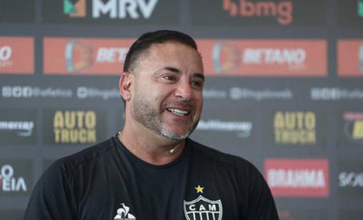 'Turco Mohamed chega melhor que Paulo Sousa para Supercopa', opina ex-treinador