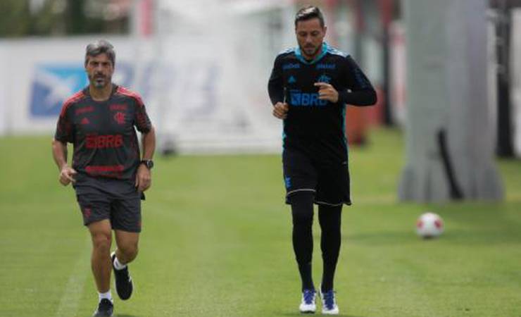 Flamengo: Diego Alves pode seguir como desfalque e zagueiro retorna para o Fla-Flu