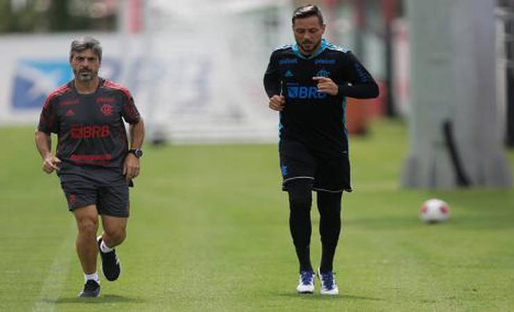 Diego Alves treina à parte, e Flamengo finaliza preparação para clássico contra o Fluminense