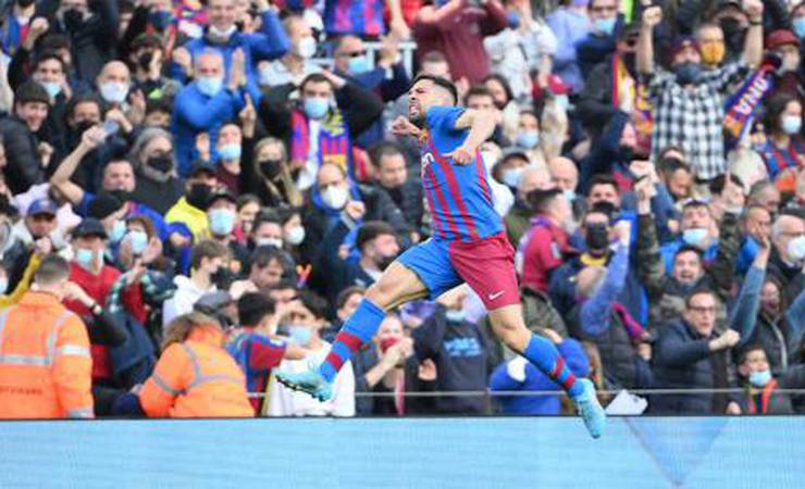 Em jogo de seis gols, Barcelona vence o Atlético de Madrid de virada pelo Campeonato Espanhol