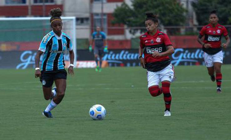 Grêmio vence o Flamengo nos pênaltis e vai à final da Supercopa do Brasil Feminina