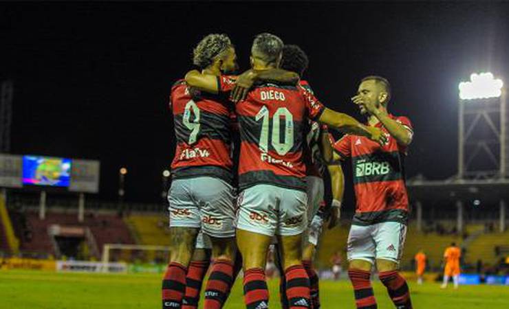Flamengo inicia semana de preparação decisiva, de definições e à espera de 'reforços' para a Supercopa
