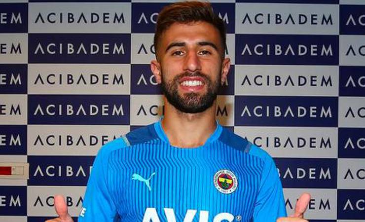 Conheça o atacante Diego Rossi, provável reforço do Flamengo