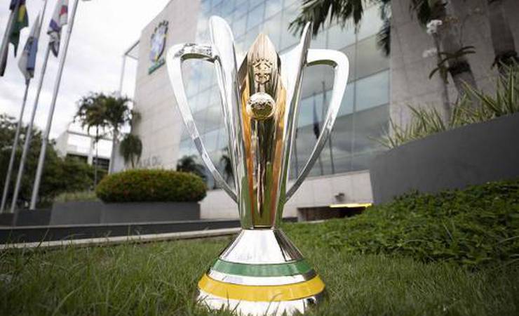 Supercopa: Vidente aponta campeão em jogo com 'trapaça e roubo'