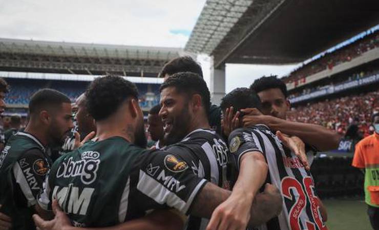 Hugo Souza, Arana, Lázaro e Godín: veja o que bombou durante a Supercopa do Brasil