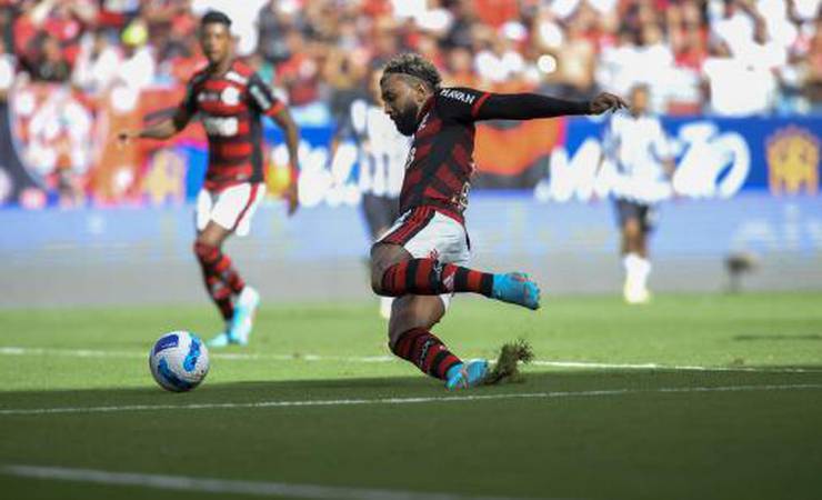 'Seguimos trabalhando e juntos', escreve Gabi após vice do Flamengo na Supercopa
