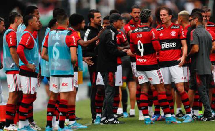 Por hegemonia e tranquilidade de Paulo Sousa: Flamengo visita o Botafogo com 'temperos especiais'