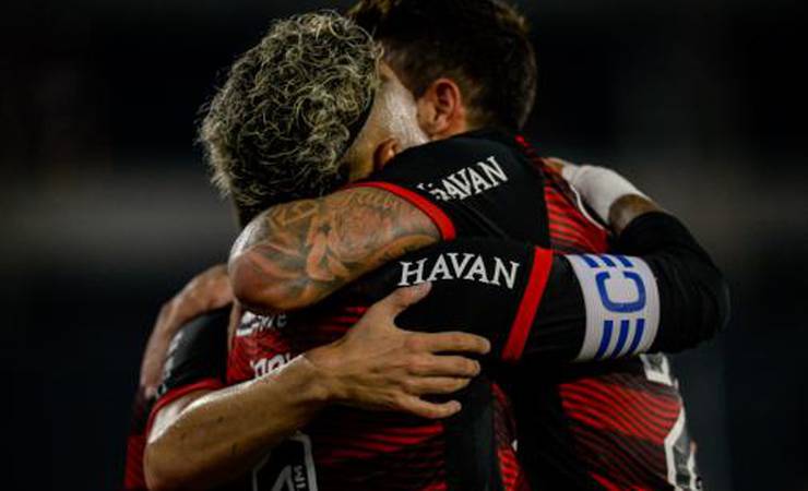 Quem pode, pode: Flamengo faz postagem para enaltecer Gabigol e Pedro