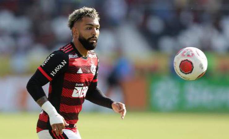Gabigol é xingado por torcida do Flamengo após gestos irônicos no Nilton Santos