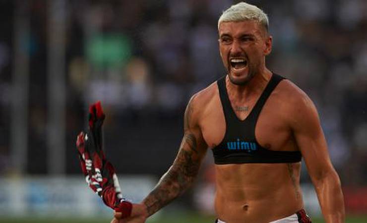 Arrascaeta entra no top 10 dos artilheiros do Flamengo no século
