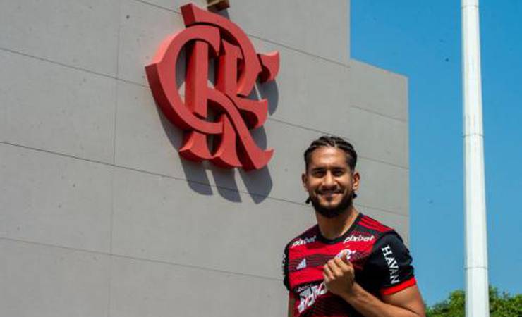 Pablo fala sobre saída da Rússia, escolha pelo Flamengo e influência de Paulo Sousa: 'Sempre tem algo a ensinar'