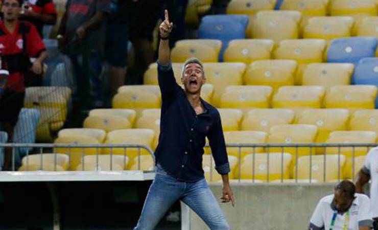 Paulo Sousa compara Andreas e Gomes e lamenta pouca 'sinergia' com a torcida do Flamengo