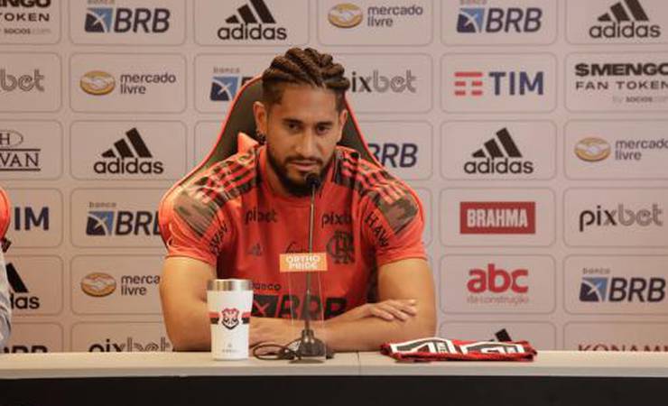 VÍDEO: Pablo, reforço do Flamengo, fala sobre saída da Rússia em meio à guerra