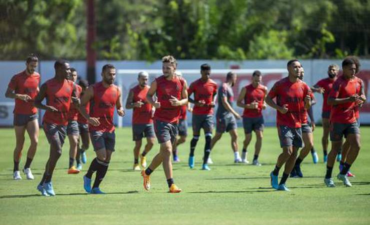 Flamengo concretiza a 12ª saída de jogador em 2022; mais negociações podem ocorrer na atual temporada