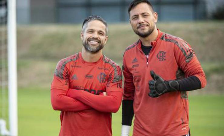 Braz abre o jogo sobre a continuidade de Diego Ribas, Diego Alves e mais dois jogadores no Flamengo
