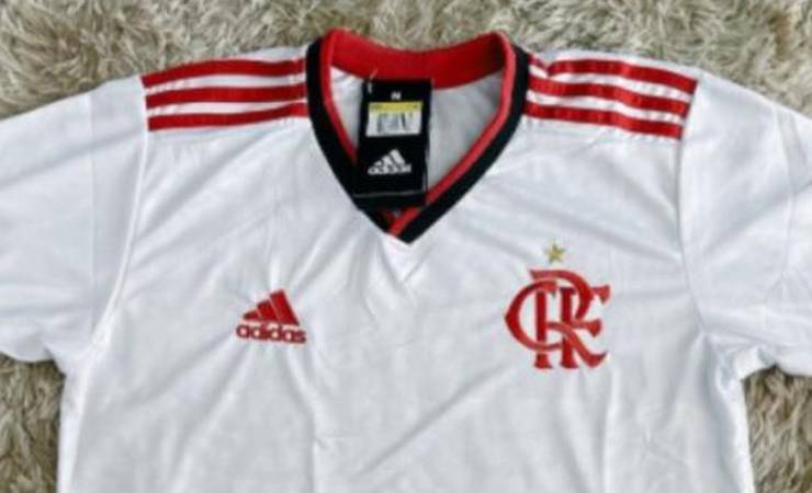 Vazou! Foto da suposta nova segunda camisa do Flamengo circulam na internet