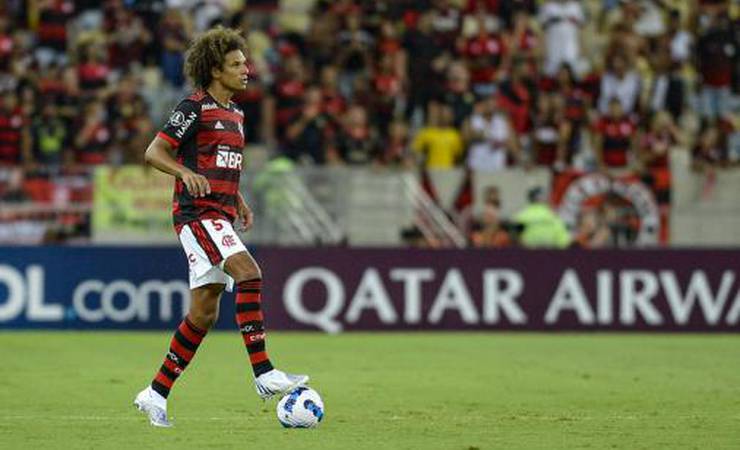 Willian Arão, do Flamengo, perde na Justiça e dívida com o Botafogo alcança R$ 5,5 milhões