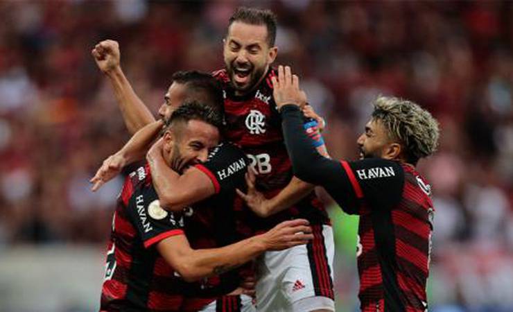 Após Isla, Flamengo chega a 15 marcadores de gol na temporada; veja a lista