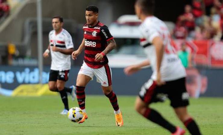 Em alta no Flamengo, Gomes é eleito o Cara da Rodada do Brasileirão e vê perfil brincar sobre 'verificado'