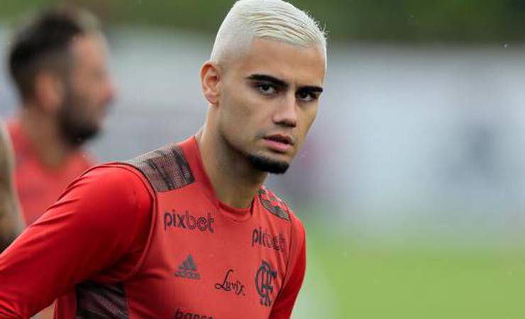 Andreas Pereira está nos planos do Manchester United caso o Flamengo não exerça a compra do meia