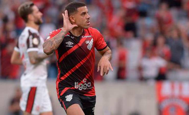 Com a vitória sobre o Flamengo, Athletico-PR alcança maior sequência invicta sobre o rival desde 2013