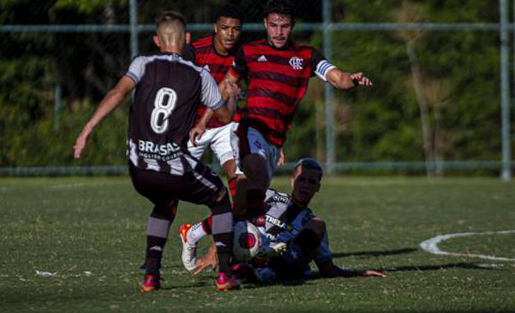 Carioca Sub-20: Flamengo reage e empata com Botafogo em jogo de polêmicas