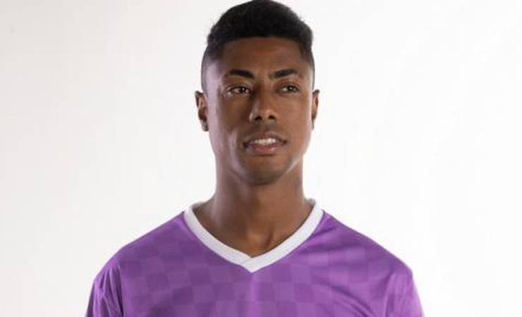 'Outro patamar' tecnológico! Bruno Henrique firma parceria com curso on-line: 'Bacana o reconhecimento'