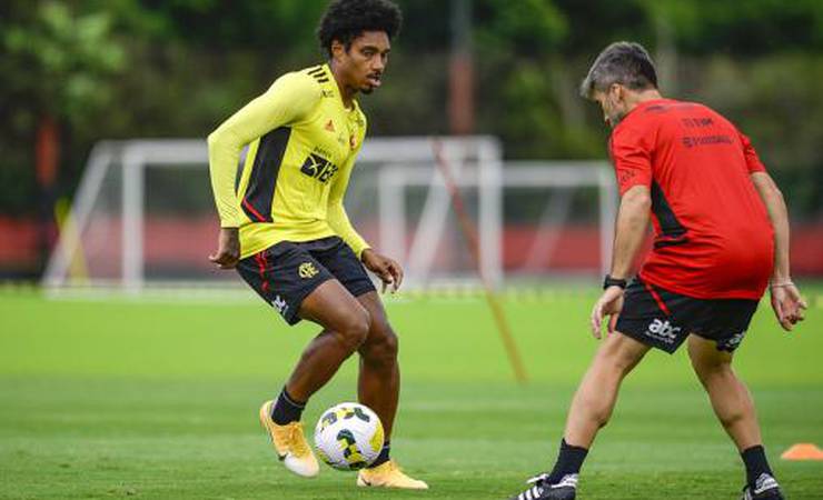 Flamengo: Vitinho avança em recuperação e se aproxima da volta