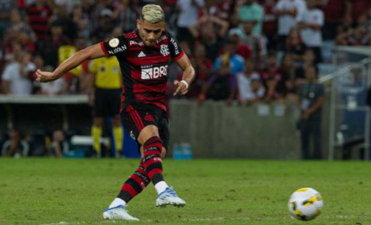Fulham chega a acordo para a compra de Andreas, do United; negócio depende do aval do jogador
