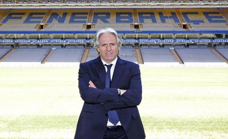 Jorge Jesus pede Bruno Henrique, Erison e mais dois brasileiros à diretoria do Fenerbahçe