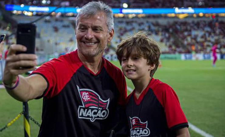 Flamengo atualiza planos de sócio-torcedor e aumenta mensalidades